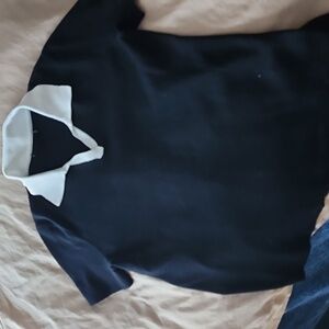 White collar black heavy knit sweater